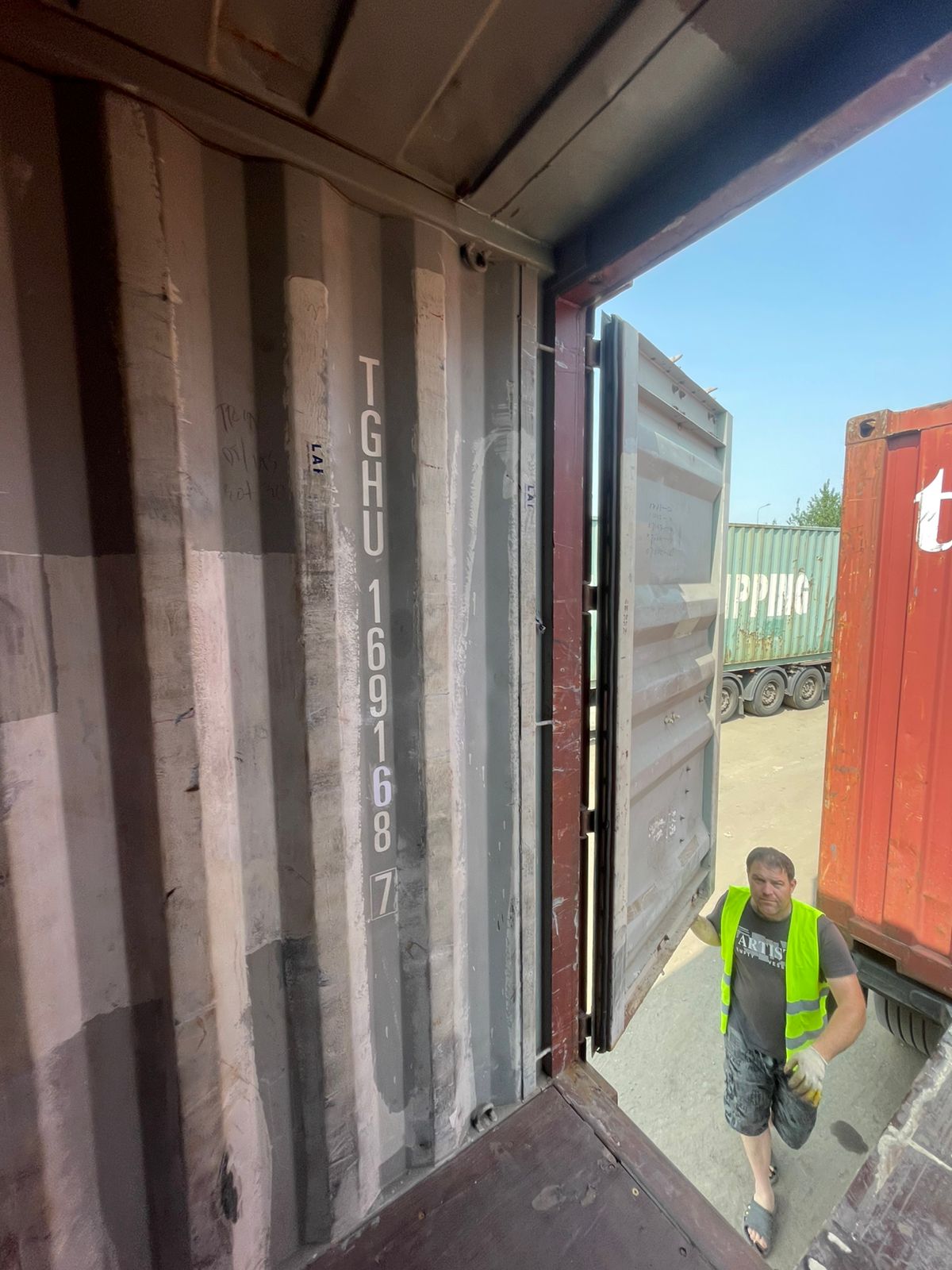 Морской контейнер TGHU1691687